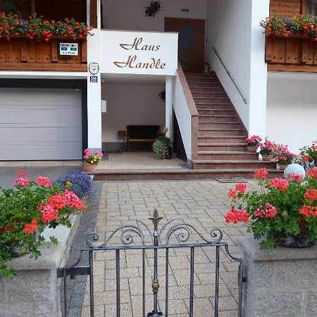 Haus Handle